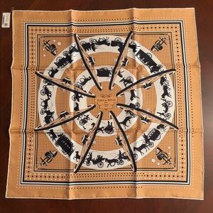 New with tag and box Hermes 
Paris Qui Roule bandana 55